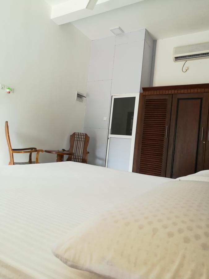 Hotel Sea Breeze Bentota Exterior foto